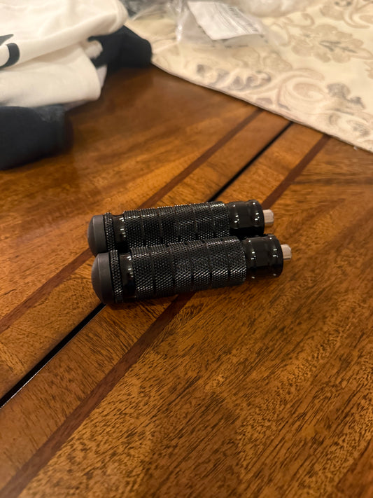 Shift/footlocks (pair of of 2)